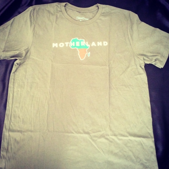 Shirts - Picture 3 of 8